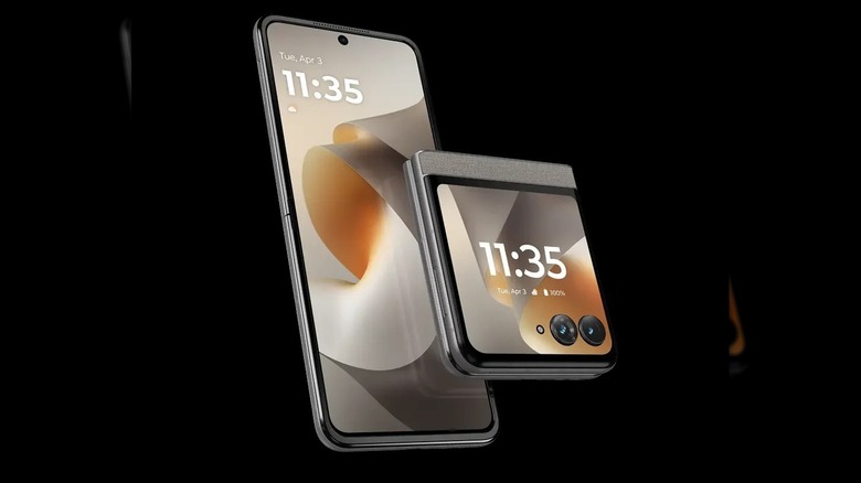 Motorola Razr 2026 phone in its folded and unfolded state
