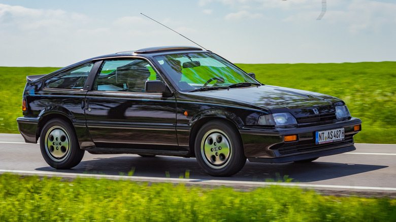 Honda CRX Si on the road