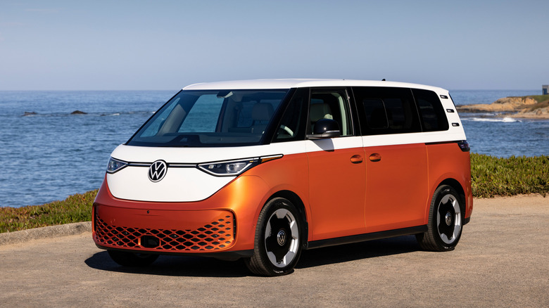 Volkswagen ID. Buzz front 3/4 view near the sea shore
