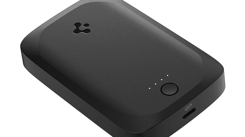 Spigen ArcHybrid Mag