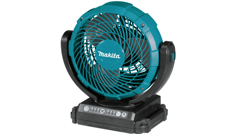 Makita DCF102Z 18V LXT Lithium-Ion Cordless 7-1/8 Fan on display