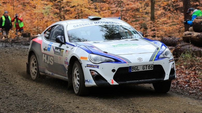Toyota 86 on dirt stage