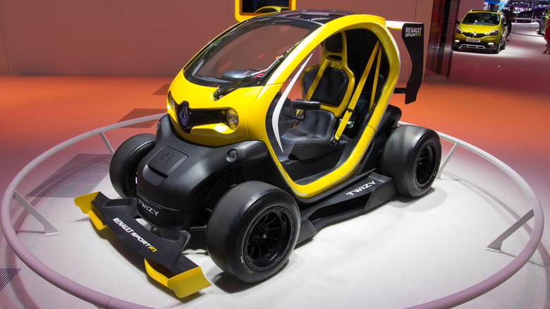 Renault Twizy F1 at auto show