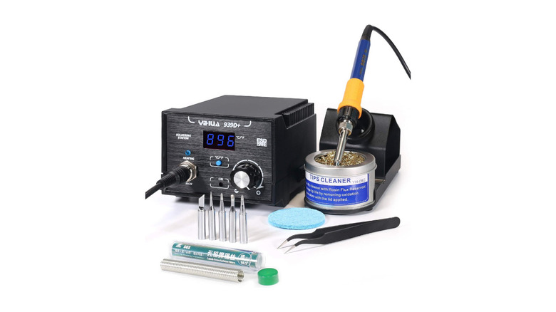 YIHUA 939D+ digital soldering station