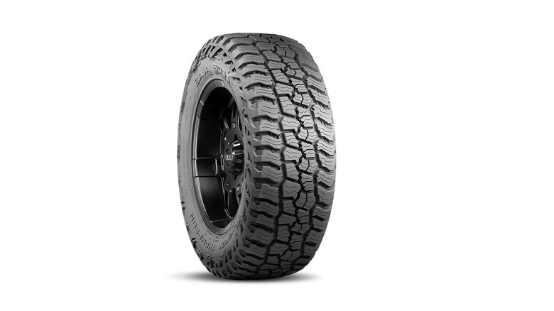 Mickey Thompson Baja Boss A/T tire
