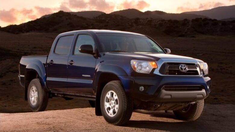 2015 Toyota Tacoma front 3/4