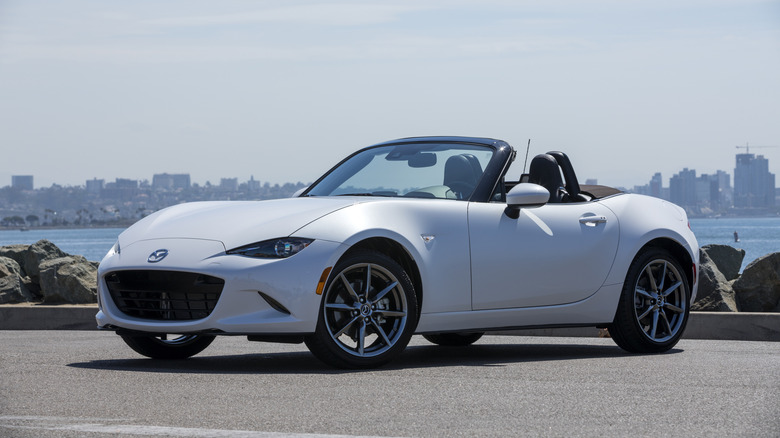 2020 Mazda Miata front 3/4