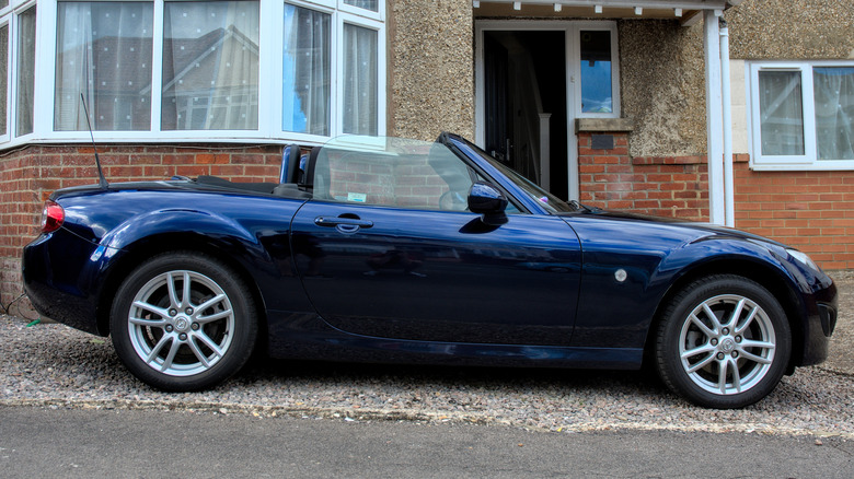 blue drop top Miata NC