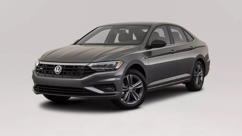 A grey 2023 Volkswagen Jetty