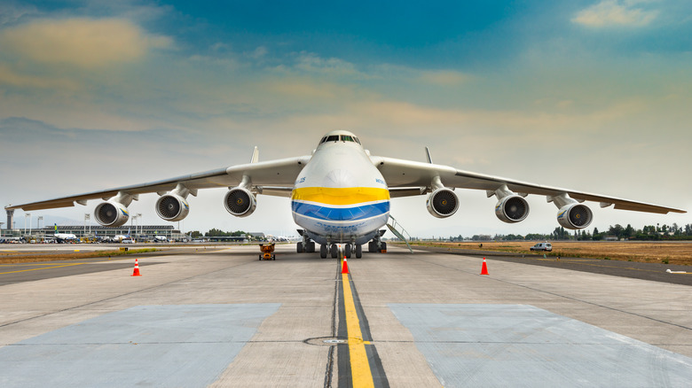 Antonov An-225 on the runway