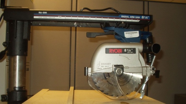 recalled Ryobi radial arm saw