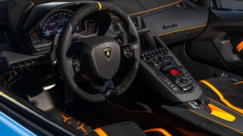 Lamborghini Aventador SVJ Interior