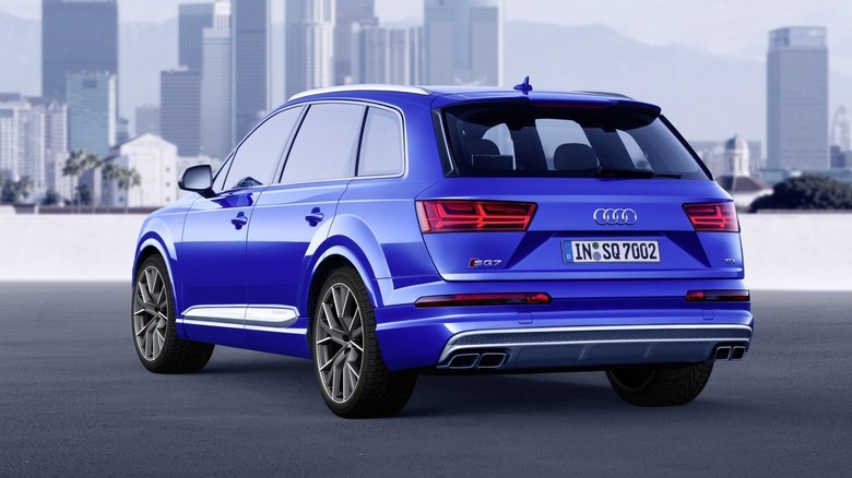 Audi SQ7 TDI rear 3/4
