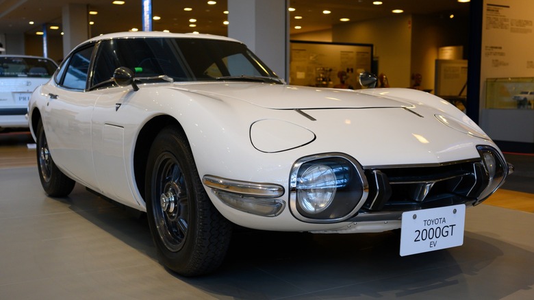 Toyota 2000GT