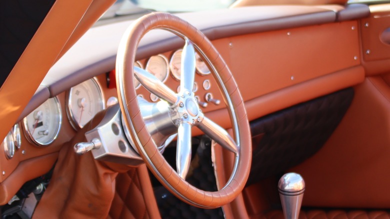 Spyker C8 steering wheel