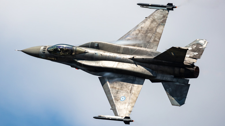 A Lockheed Martin/General Dynamics F-16 Fighting Falcon flying in Poland