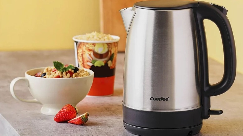 Comfee Electric Kettle on kitchen counter