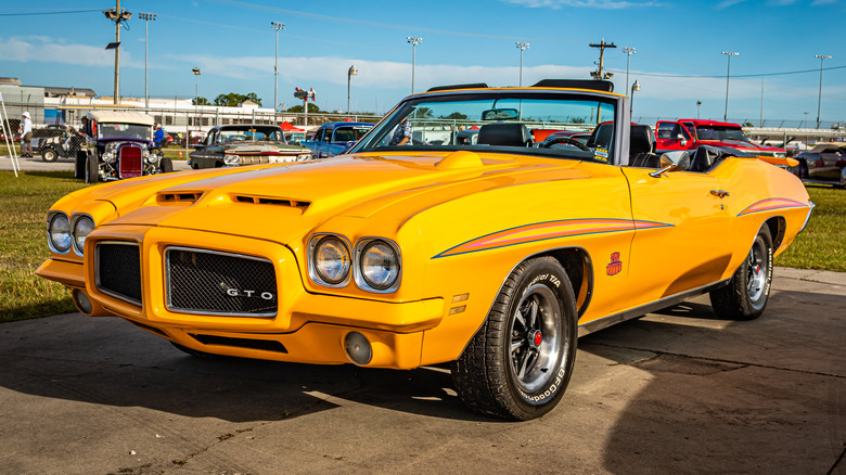 1971 Pontiac GTO The Judge Convertible at car show