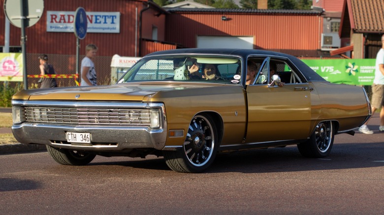 Imperial LeBaron