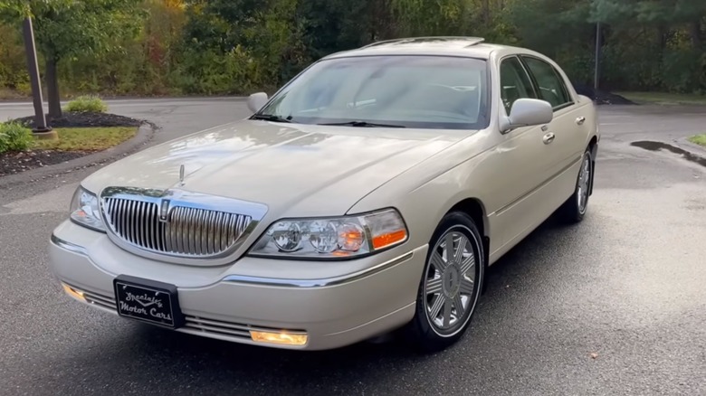 Lincoln Town Car
