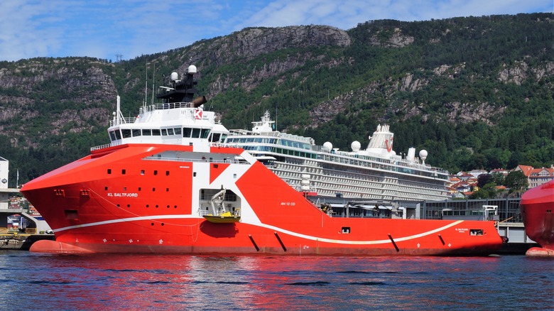 A KL Saltfjord/Aurora Saltfjord stationed at the sea