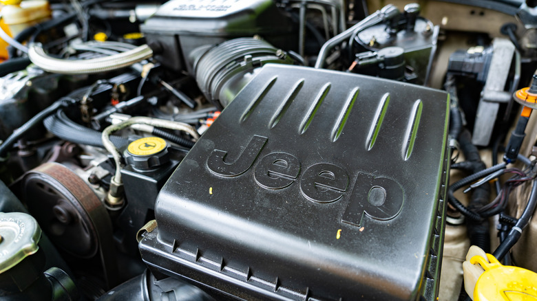 A clear view of a Jeep engine