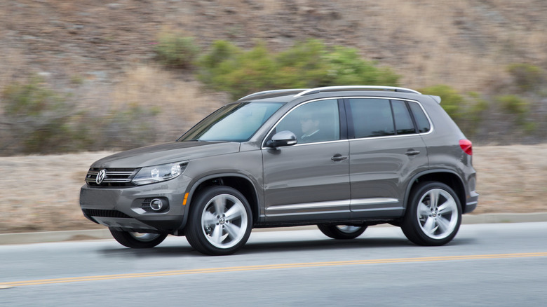 Gray 2016 VW Tiguan on a road