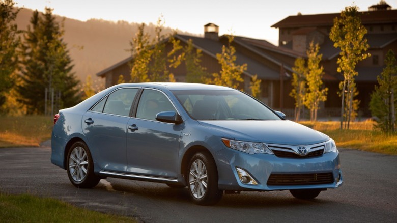 A blue 2014 toyota camry