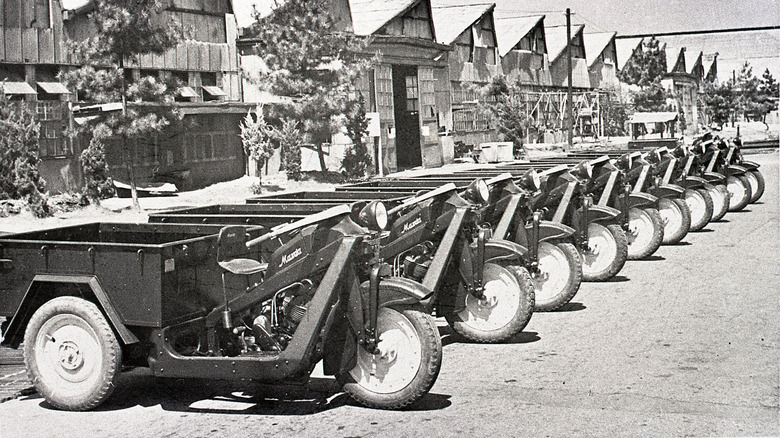 Row of Mazda-go three-wheelers