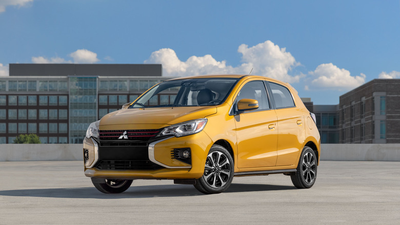 2024 Mitsubishi Mirage front 3/4
