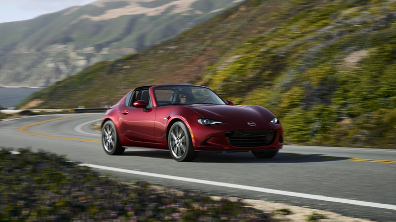 2025 Mazda MX-5 Miata front 3/4