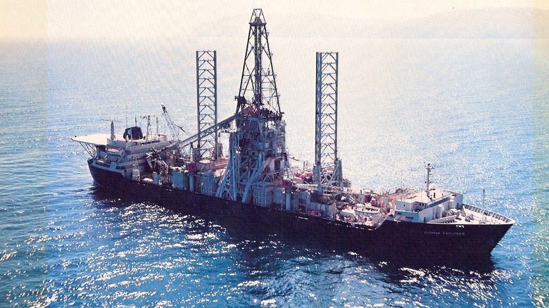 Hughes Glomar Explorer ship seen from above left at sea