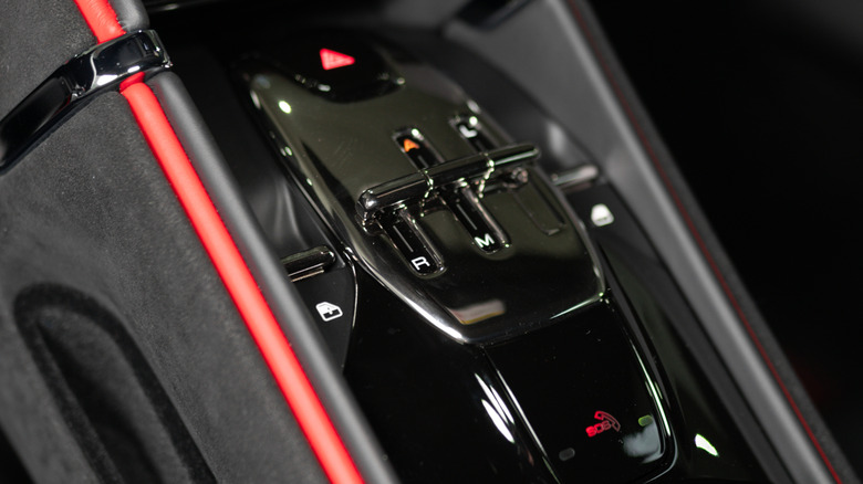 Ferrari Roma gear shifter