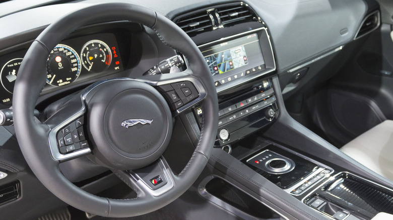 Jaguar F-Pace interior