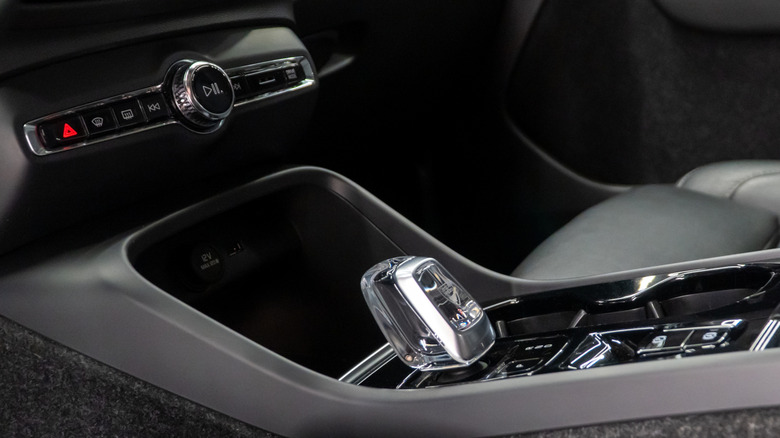 Volvo crystal shifter