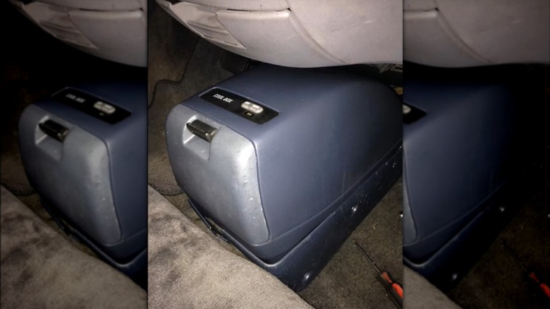 toyota previa hot cool box refrigerator ice maker