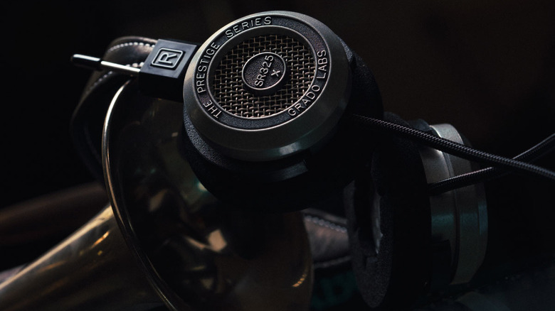 Grado SR325x closeup