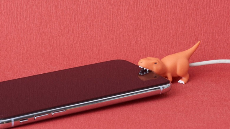 cable bites dinosaur iphone accessory
