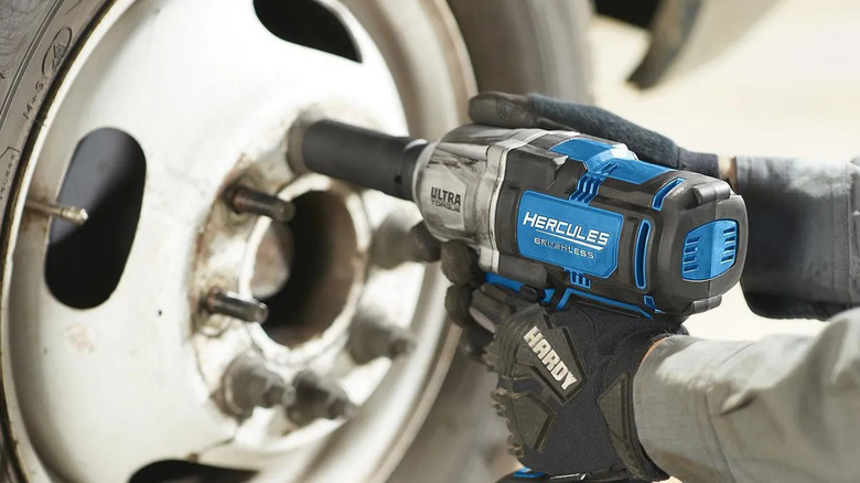 Hercules 20V ¾-inch ultra torque impact wrench in action