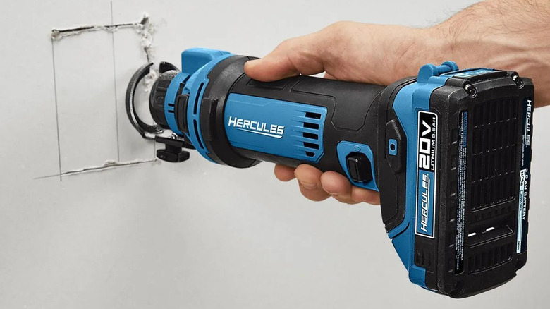 Hercules 20V drywall cut-out tool making a cut