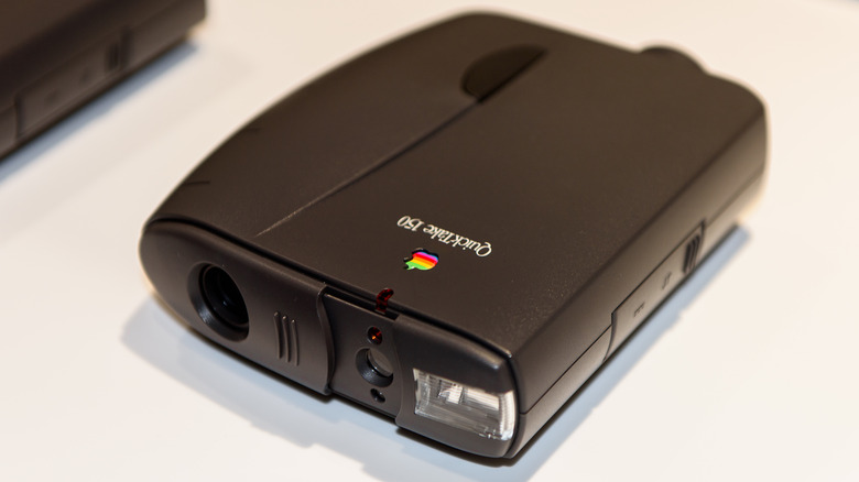 Apple Quick Take 150 Camera