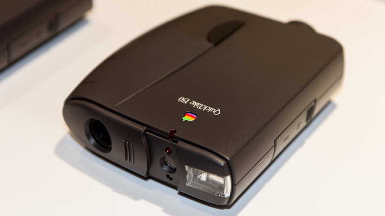 Apple Quick Take 150 Camera