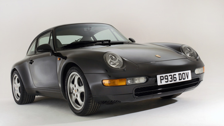 Porsche 911 993 studio shot