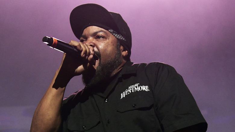 Ice Cube performing live