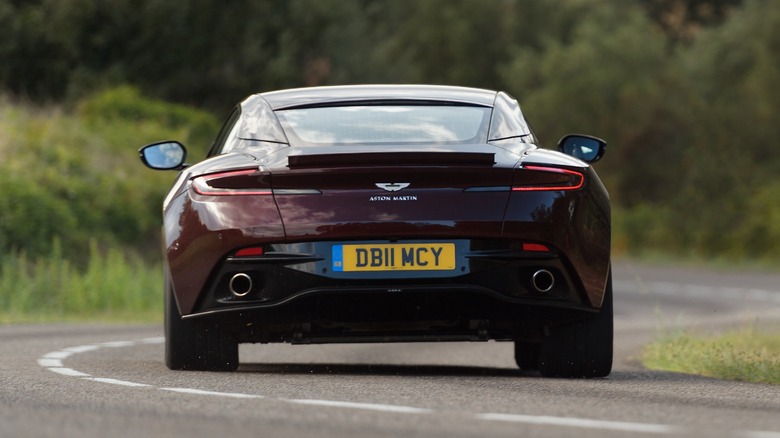 Aston Martin DB11
