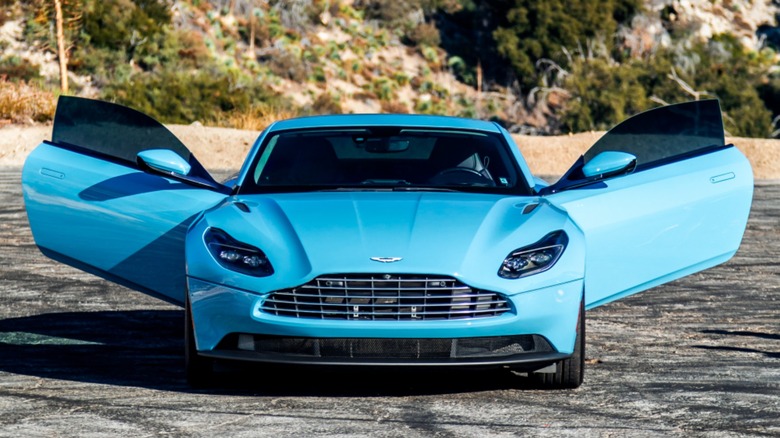 Aston Martin DB11