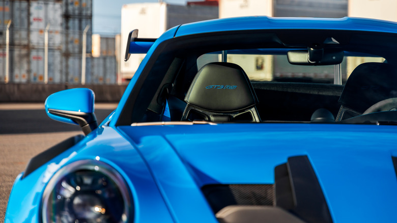 Blue Porsche 911 GT3 RS