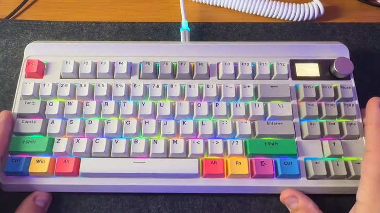 A close up of the Womier M87 Retro Mechanical Keyboard