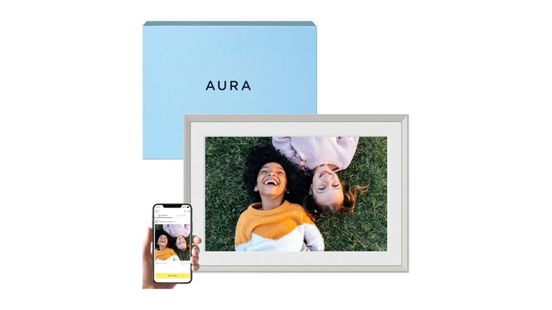 Aura carver frame