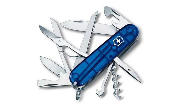 blue Victorinox Huntsman